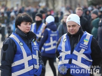 Мероприятия на Михайловской площади с участием Порошенко прошли без грубых нарушений порядка, задержаны два человека - полиция