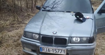 В Днепропетровской области владелец евробляхи бросил в полицейских гранату