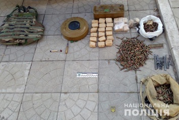 На территории запорожского кафе прятали боеприпасы