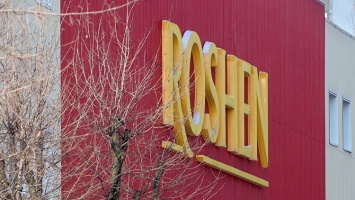 Нападение с зажигательной смесью: в Киеве неизвестные подожгли магазин Roshen