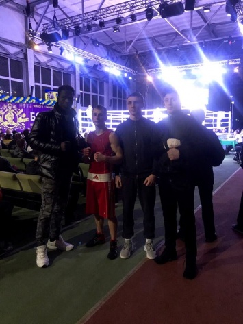 Четверо одесских боксеров добыли медали в Черкассах