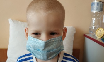 Нужна помощь 3-летнему Диме Соболеву, который борется с лейкозом