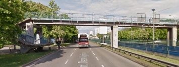 В Киеве отремонтируют два моста за 71 миллион: все удобство пешеходам