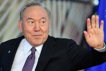 Работавший президентом Казахстана почти 30 лет Назарбаев подал в отставку