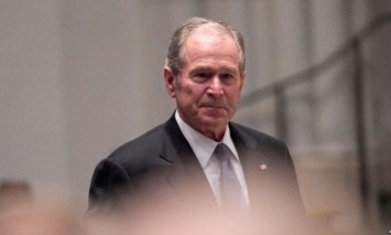 Буш-младший назвал иммиграцию "благословением и силой" США