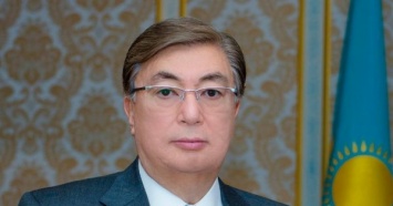 Казахстан возглавил новый президент: теперь уже официально