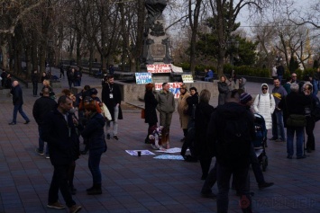 Активисты помитинговали против застройки одесских склонов