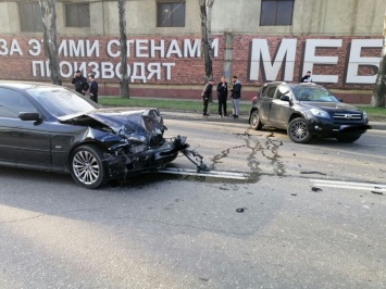 Ждите пробок: на Николаевской дороге - снова серьезная авария