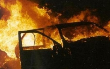 В Харькове подожгли два автомобиля - СМИ
