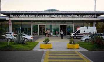 Аэропорты Тбилиси и Батуми изменили написание названий украинских городов