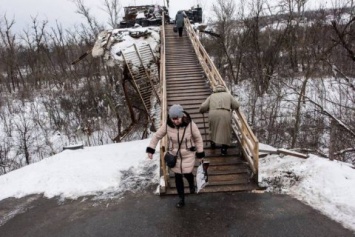 Марчук: мост в Станице Луганской не ремонтируют, потому что Россия хочет, чтобы он выдерживал танки