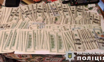 На Днепропетровщине 3 сотрудника архива "погорели" на систематических взятках