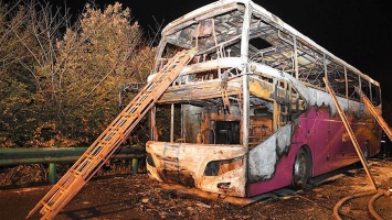 В Китае произошло возгорание туристического автобуса: десятки погибших