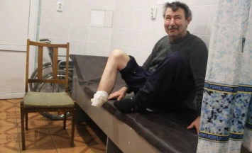 Жителя Сумщины, который отрезал себе больную ногу и выбросил, госпитализировали бесплатно