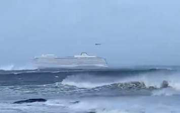 Вблизи Норвегии авария круизного судна: эвакуируют 1300 пассажиров