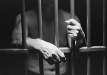 Курьезы: Под Запорожьем заключенный убежал из тюрьмы, узнав, что мать больна