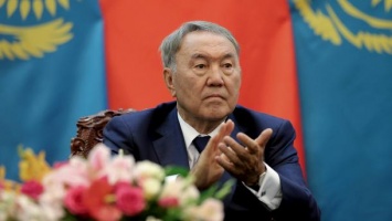 В Казахстане вспыхнет свой Майдан, после чего будет установлена парламентская республика, - премьер в 1994-1997 годах