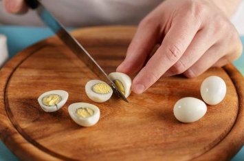 Медики сообщили, сколько можно есть в день перепелиных яиц