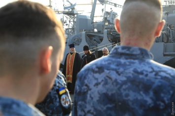 В одесской военно-морской базе прошел межконфессиональный молебен за освобождение пленных моряков