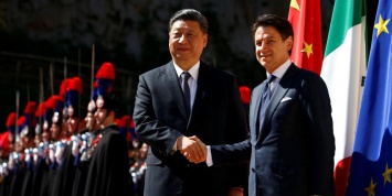 В Еврокомиссии призвали заблокировать участие Италии в китайском "Шелковом пути"