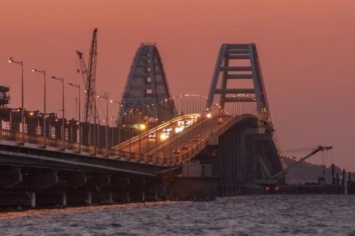 РФ придумала, как защитить Керченский мост «от диверсий»