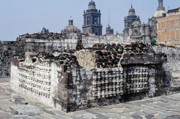Археологи обнаружили в Мехико жертвоприношение ягуара и мальчика