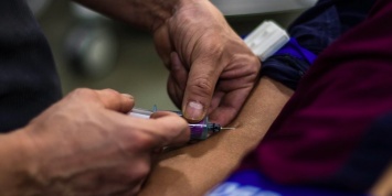 Детям без прививок запретили появляться в публичных местах округа Нью-Йорка
