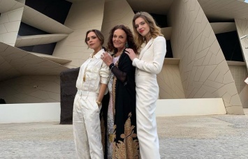 Легендарное фото: Наталья Водянова, Виктория Бекхэм и Диана фон Фюрстенберг встретились в Катаре