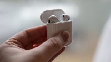 Как оценили AirPods 2 ведущие западные издания