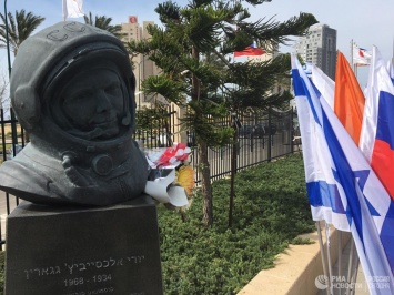 В Израиле установили памятник Юрию Гагарину