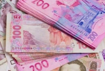 Реальная зарплата в Украине в феврале выросла на 10%, - Госстат