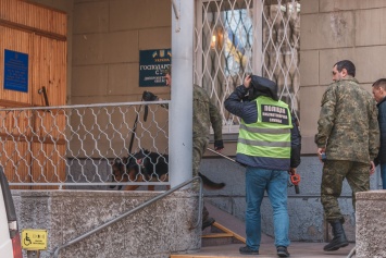 В Днепре заминировали суд: вызов оказался ложным