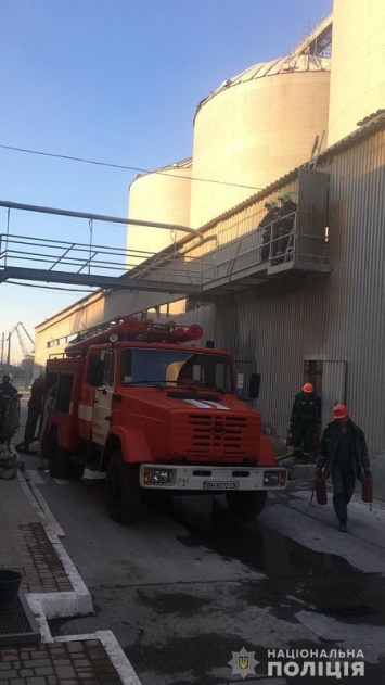 В порту под Одессой взорвалась емкость для хранения зерна