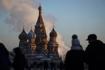 На Красной площади задержали отца, защищающего дочь в суде