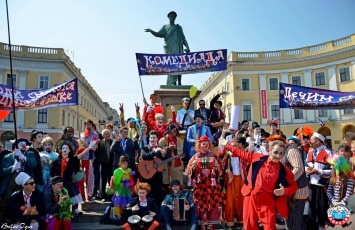 В Одессу приехал сын Чарли Чаплина. Там открылся международный фестиваль клоунов и мимов