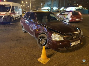 В Харькове спецавтомобиль попал в ДТП: есть пострадавшие (фото)