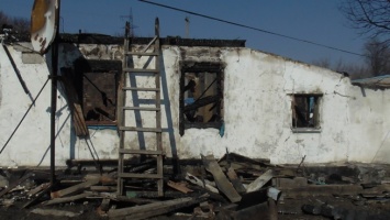 В Золотом-4 в результате вражеского обстрела был полностью разрушен дом