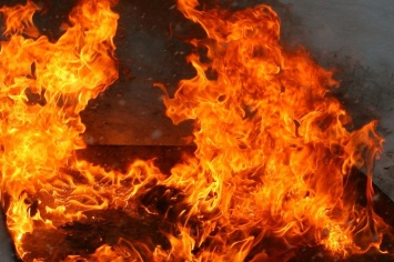 Пожар охватил бизнес-центр в Киеве, черный дым до небес: детали и кадры ЧП