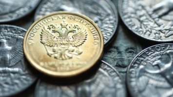 Рубль рухнет: в России бьют тревогу из-за новых санкций США