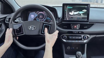 Хэтчбек Hyundai i30 оборудовали 3D-приборной панелью и «сенсорным» рулевым колесом