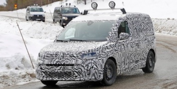 Volkswagen Caddy впервые засняли на тестах