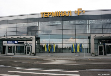 Аэропорт Борисполь поднял в два раза стоимость парковки рядом с терминалом F