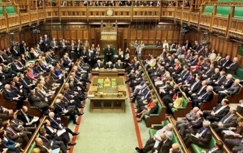 В парламенте Британии прервали заседание из-за протекшей крыши