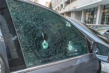 Погоня и стрельба в центре Днепра: разбита полицейская Toyota, патрульный получил травму