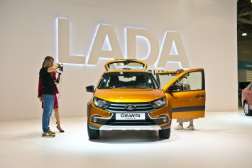 АвтоВАЗ назвал сроки выхода универсала Lada Granta Cross и седана Granta Sport