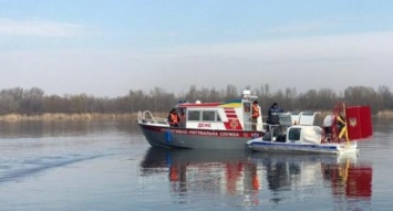 13-й день поисков: девушку с перевернувшейся лодки ищут спасатели и дрон