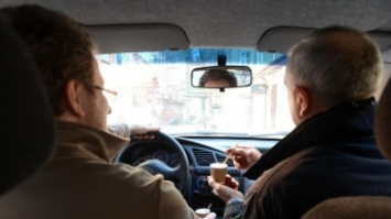В Киеве банда таксистов травили пассажиров клофелином и грабила