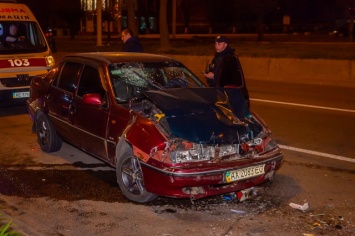 В Днепре на проспекте Поля Daewoo «влетел» в припаркованный Mercedes