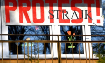 В Польше началась масштабная забастовка учителей