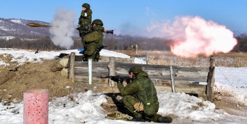 СМИ сообщили о гибели срочника под обстрелом на учениях в Приморье